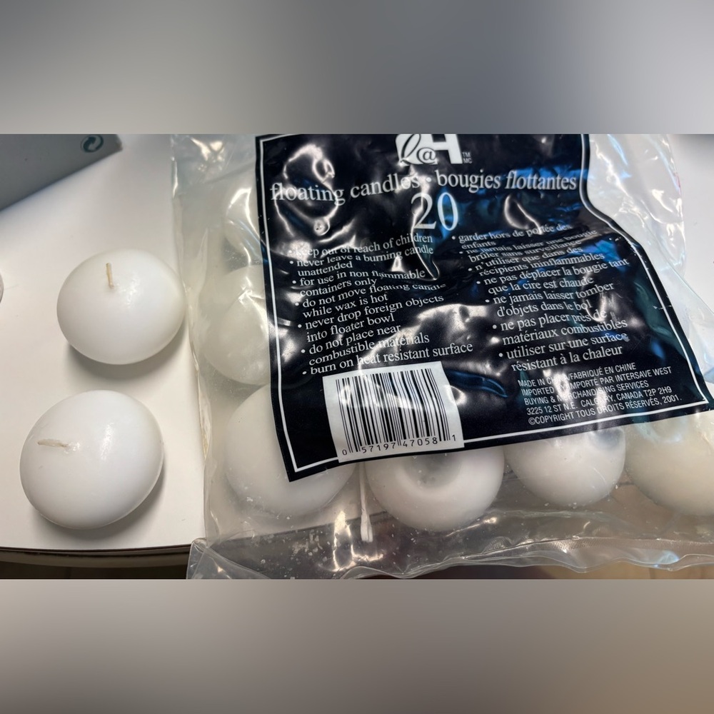 PACK OF 13 FLOATING CANDLES